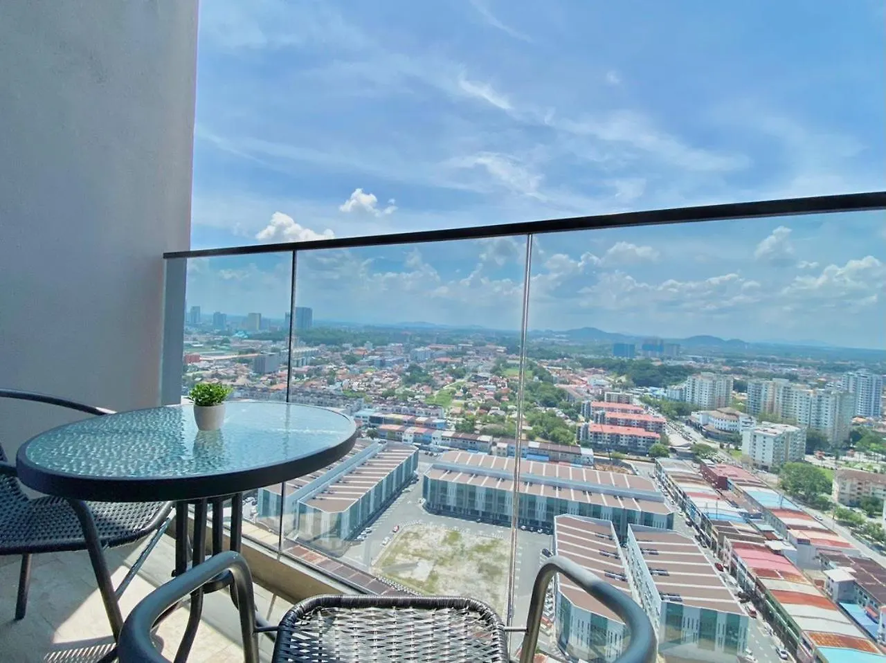 Imperio Residence Studio Suite By Mj Holiday Malacca 0*,